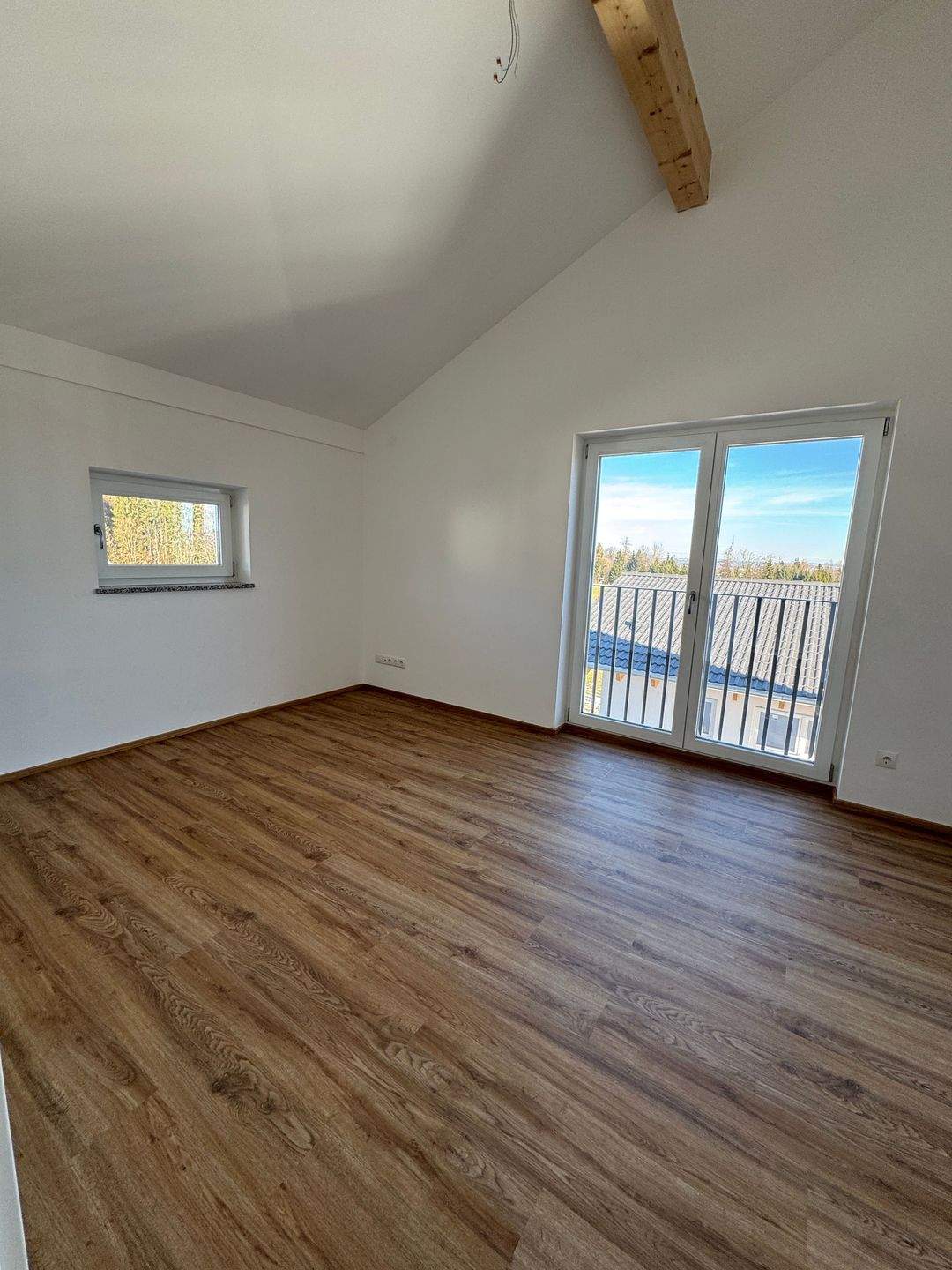 schlafzimmer 2 - Attraktive Doppelhaushälfte in ruhiger Lage mit Bergblick