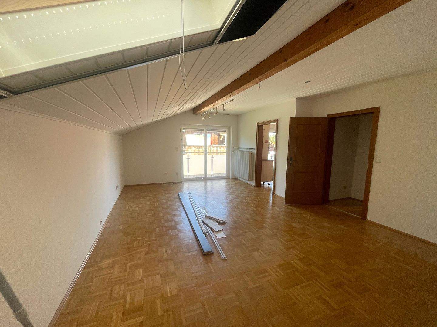 bild - Familienglück in Kolbermoor: Doppelhaushälfte mit Garten, Garage und viel Wohnkomfort