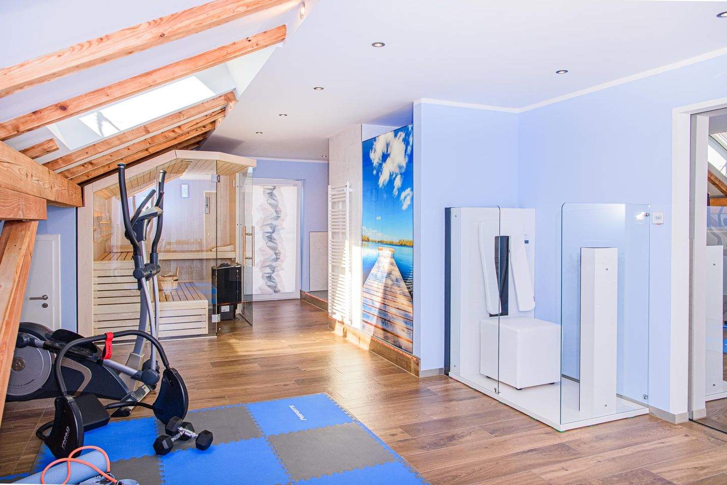 bild - Platz für die Familie – großzügige Maisonettewohnung mit eigenem Wellnessbereich in Kolbermoor