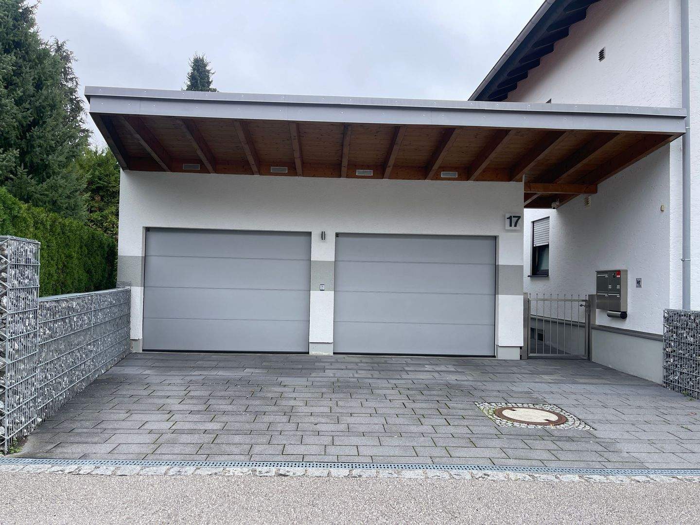 bild - Platz für die Familie – großzügige Maisonettewohnung mit eigenem Wellnessbereich in Kolbermoor